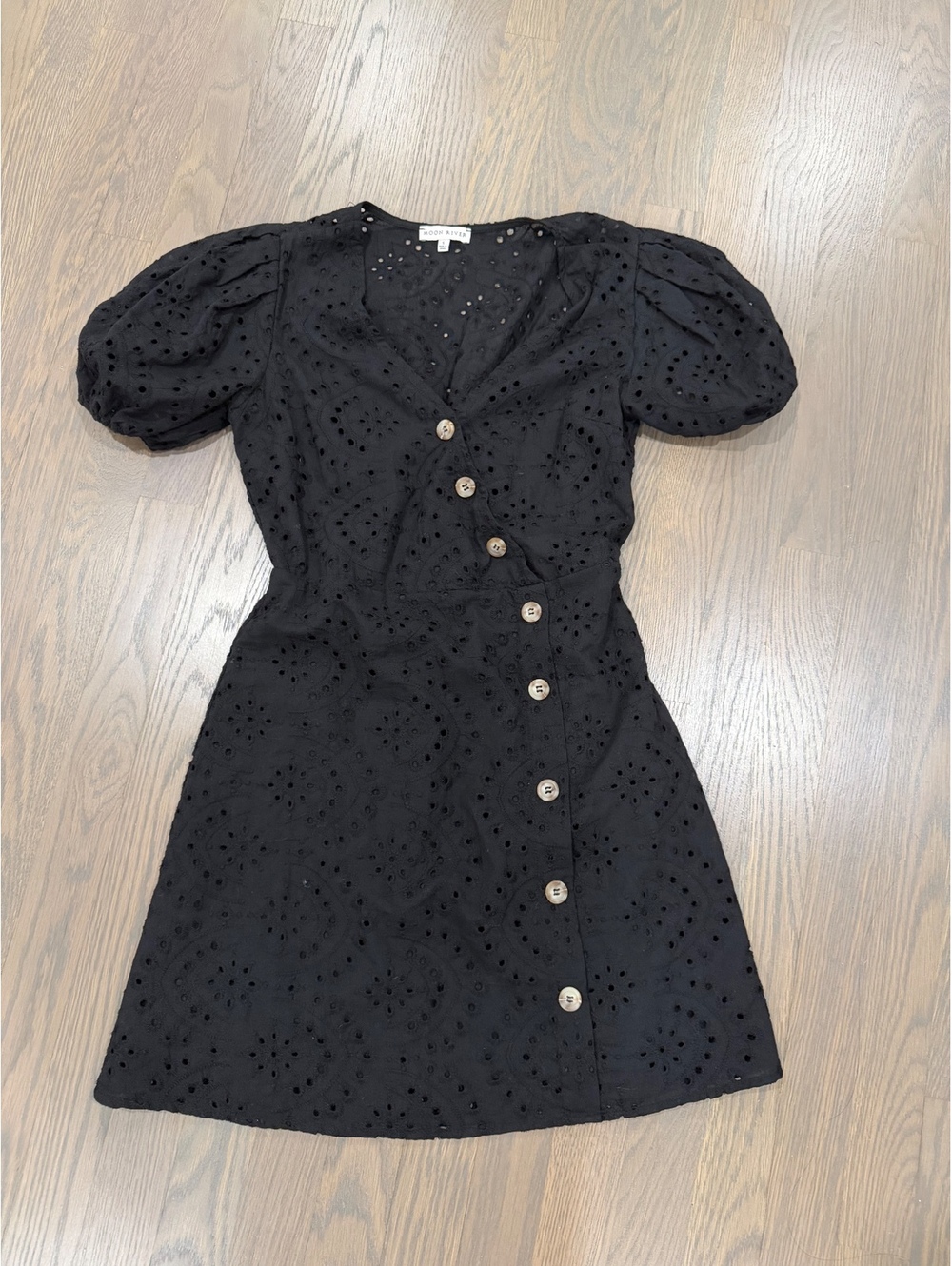 Moon River Black Eyelet Mini Dress Size Small Puff Sleeve Button Front